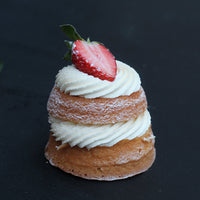 Victoria Sponge cake with light and fluffy texture and cream cheese frosting